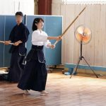 【オナニー】悪質な男にいつの間にか媚薬を盛られマンコが疼くひよこ女子！ワレメが火照ると近くの異物でマンズリしてしまうｗｗ【潮吹き】