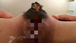 【森沢かな】「いっぱいおしっこ出ちゃうーー！！」カメラ目線でオナニー＆お漏らしするヤリマン熟女！見つめながら淫語でささやき快楽お漏らしセックスｗｗ【おしっこ】