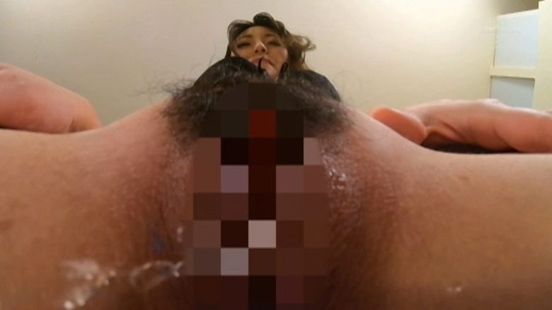 【森沢かな】「いっぱいおしっこ出ちゃうーー!!」カメラ目線でオナニー&お漏らしするヤリマン熟女!見つめながら淫語でささやき快楽お漏らしセックスww【おしっこ】